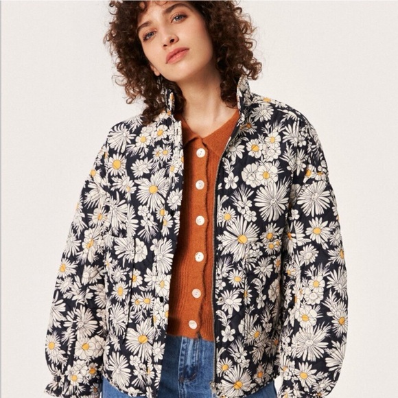 Zara Black Floral Daisy Bomber Jacket with White and Yellow Accents - Picture 5 of 9
